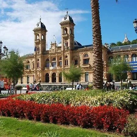Apartment Zurriola Beachfront Luxury San Sebastian